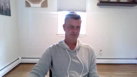 Snapshot of gudguy2025 chatting on 11/01/25, 04:31 gudguy2025 online show from 11/01/25, 04:31