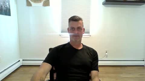 Snapshot of gudguy2025 chatting on 11/13/25, 03:00 gudguy2025 online show from 11/13/25, 03:00