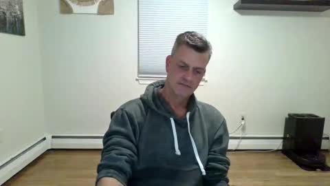 Snapshot of gudguy2025 chatting on 11/30/25, 12:03 gudguy2025 online show from 11/30/25, 12:03