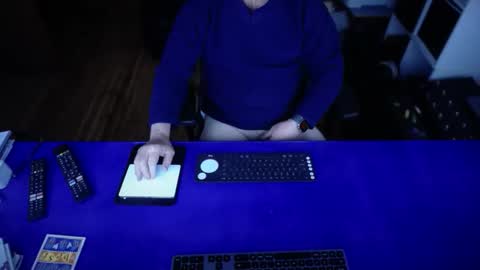 guesswhatigot2 online show from 09/12/25, 08:25