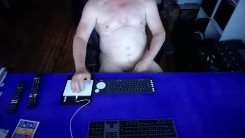 guesswhatigot2 online show from 10/23/25, 08:46