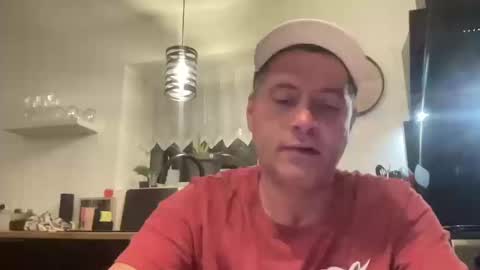 guil0 online show from 09/23/25, 01:41