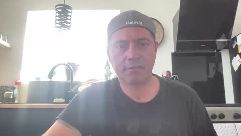 guil0 online show from 09/25/25, 04:54