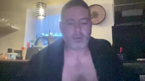 guil0 online show from 11/07/25, 10:26