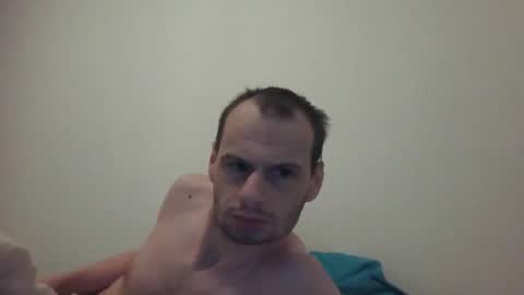 Snapshot of guil67728799 chatting on 12/03/24, 10:39 guil67728799 online show from 12/03/24, 10:39