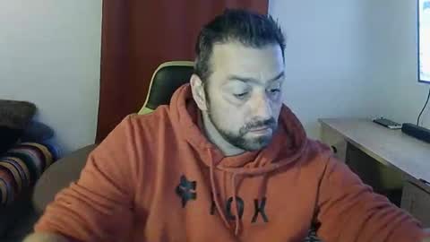 guillaume666286050 online show from 09/24/25, 10:18