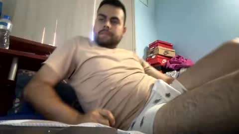 Snapshot of guille97py chatting on 11/06/25, 04:08 guille97py online show from 11/06/25, 04:08