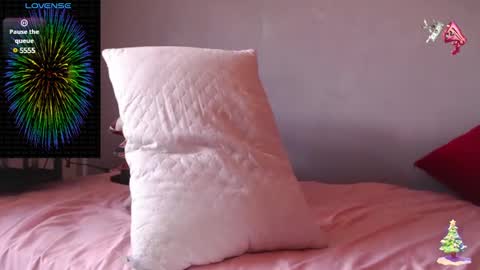 Angel online show from 01/11/25, 05:51