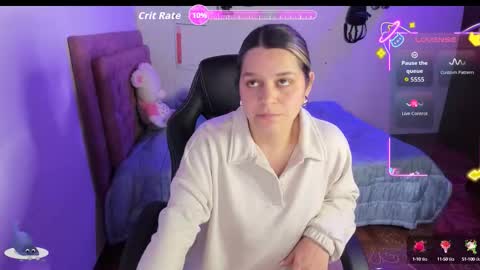 Hello Im Julieta Im 25 years old welcome to my room have fun and be happy. online show from 09/25/25, 02:37