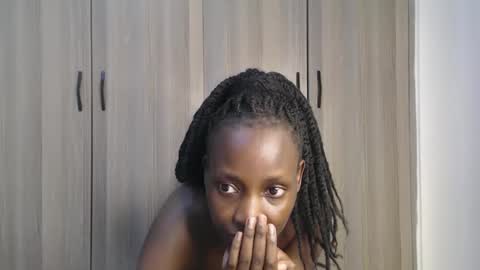 Miss Incredible online show from 10/31/25, 12:33