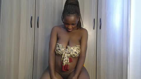 Miss Incredible online show from 03/26/26, 11:38