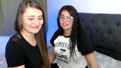 Vane blonde and Hazell black hair online show from 12/31/24, 09:50