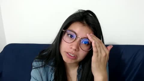 Vane blonde and Hazell black hair online show from 09/08/25, 08:41