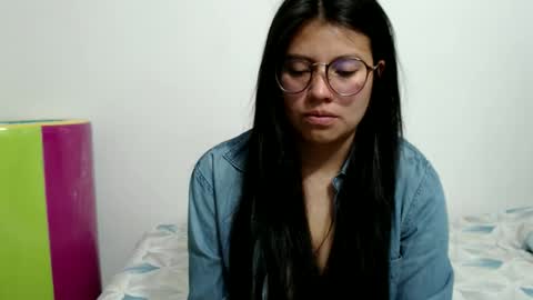 Vane blonde and Hazell black hair online show from 02/16/26, 11:12