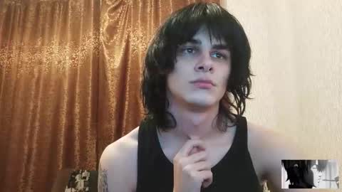 gushill_ online show from 11/10/25, 12:31