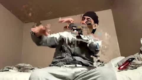 Snapshot of gustavo0110 chatting on 02/24/25, 03:02 GusGus online show from 02/24/25, 03:02