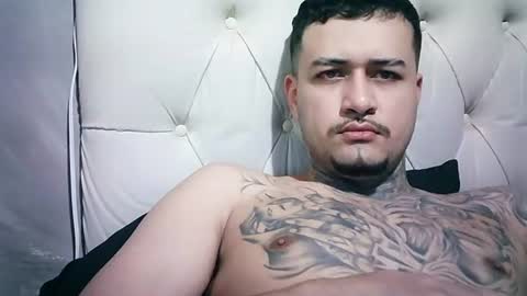 gustavo942493 online show from 07/17/26, 05:03