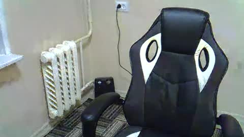 GusumAh online show from 02/19/25, 12:25