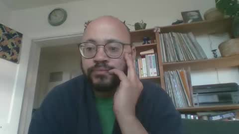 guy_wood15 online show from 12/04/25, 08:56