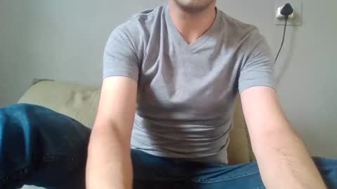 Guy Hardon online show from 12/18/24, 10:40