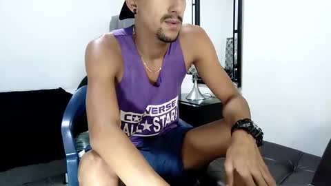 Snapshot of guykarim chatting on 01/27/25, 04:09 karim online show from 01/27/25, 04:09