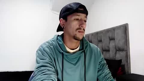 karim online show from 02/24/25, 07:44