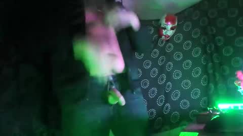 guyst049 online show from 11/23/25, 02:00