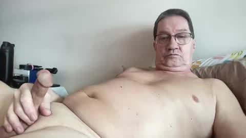 gwashere4u online show from 02/11/25, 04:24