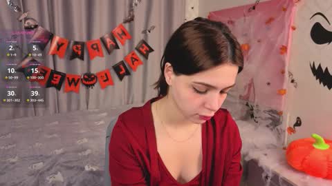 Lisa online show from 10/29/25, 01:30