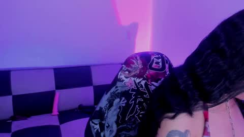 gwenhazel online show from 09/19/25, 11:44