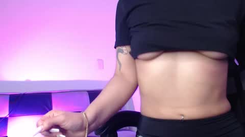 gwenhazel online show from 11/03/25, 11:22