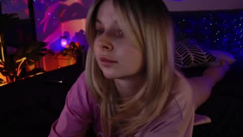 Snapshot of gwenhilton chatting on 01/08/25, 08:27 gwenhilton online show from 01/08/25, 08:27