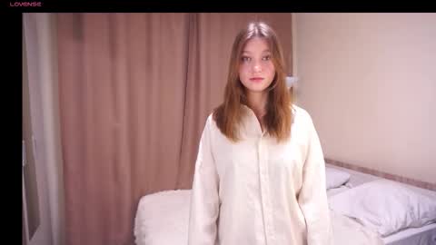 Molly online show from 12/21/25, 05:36