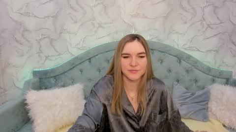gwensmitt online show from 05/27/26, 01:57