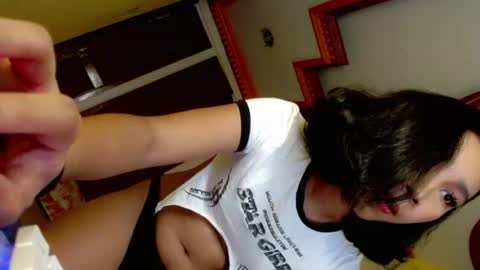 Snapshot of gwyneth_licious chatting on 07/03/26, 01:28 gwyneth_licious online show from 07/03/26, 01:28