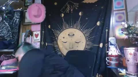 Snapshot of gxddess_fe chatting on 11/20/25, 01:39 Goddess Fe online show from 11/20/25, 01:39