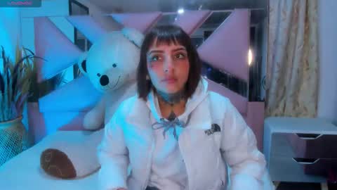 gyal_8_ online show from 09/22/25, 03:19