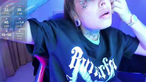 gyal_8_ online show from 01/08/26, 02:58