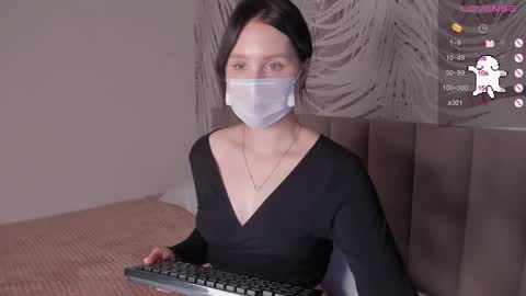   online show from 10/04/25, 10:13