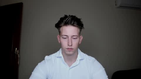 Snapshot of gym_alpha chatting on 01/08/25, 05:59 Oliver online show from 01/08/25, 05:59