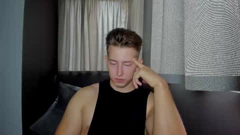 Snapshot of gym_alpha chatting on 09/11/25, 10:26 Oliver online show from 09/11/25, 10:26