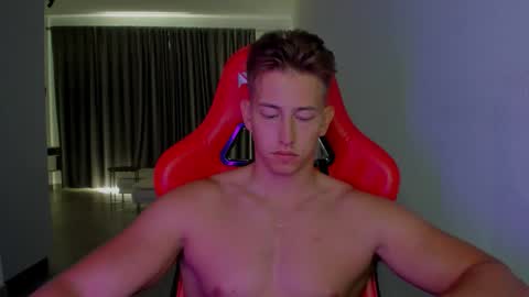 Snapshot of gym_alpha chatting on 11/08/25, 04:40 Oliver online show from 11/08/25, 04:40