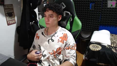 Gymbro42 online show from 05/19/26, 04:08