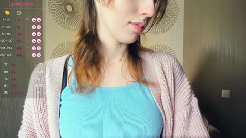 Kelly  Lilly online show from 12/21/24, 11:44