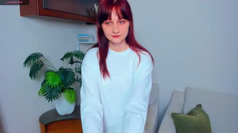 Kelly  Lilly online show from 10/10/25, 06:51