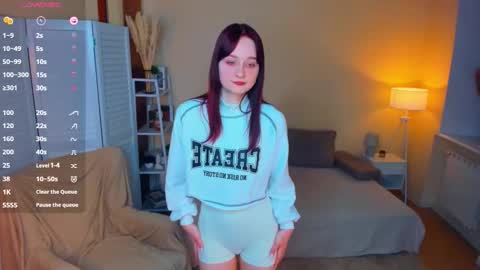 Kelly  Lilly online show from 03/13/26, 07:20