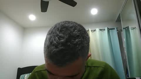 Snapshot of h0nest84 chatting on 12/29/24, 03:00 h0nest84 online show from 12/29/24, 03:00