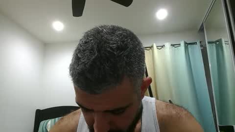 Snapshot of h0nest84 chatting on 12/29/24, 06:45 h0nest84 online show from 12/29/24, 06:45