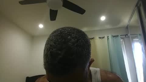 Snapshot of h0nest84 chatting on 10/25/25, 05:40 h0nest84 online show from 10/25/25, 05:40