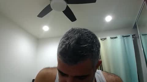 Snapshot of h0nest84 chatting on 11/27/25, 07:43 h0nest84 online show from 11/27/25, 07:43